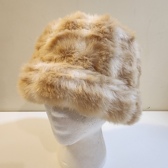 Faux Fur Caramel Winter Bucket  hat - Picture 6 of 7